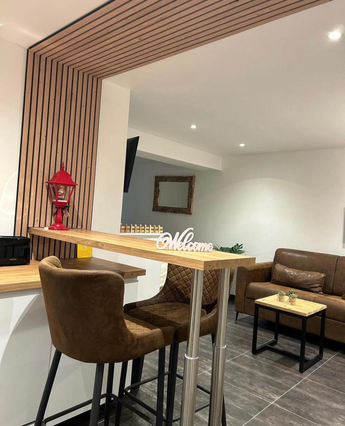 Love Room: Aux Plaisirs Des Sens Jacuzzi Prive Barr Exterior foto